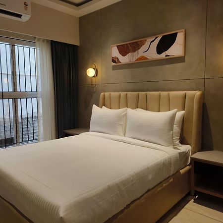 Olive Hotel Le Opera By Embassy Group บังกาลอร์ ภายนอก รูปภาพ