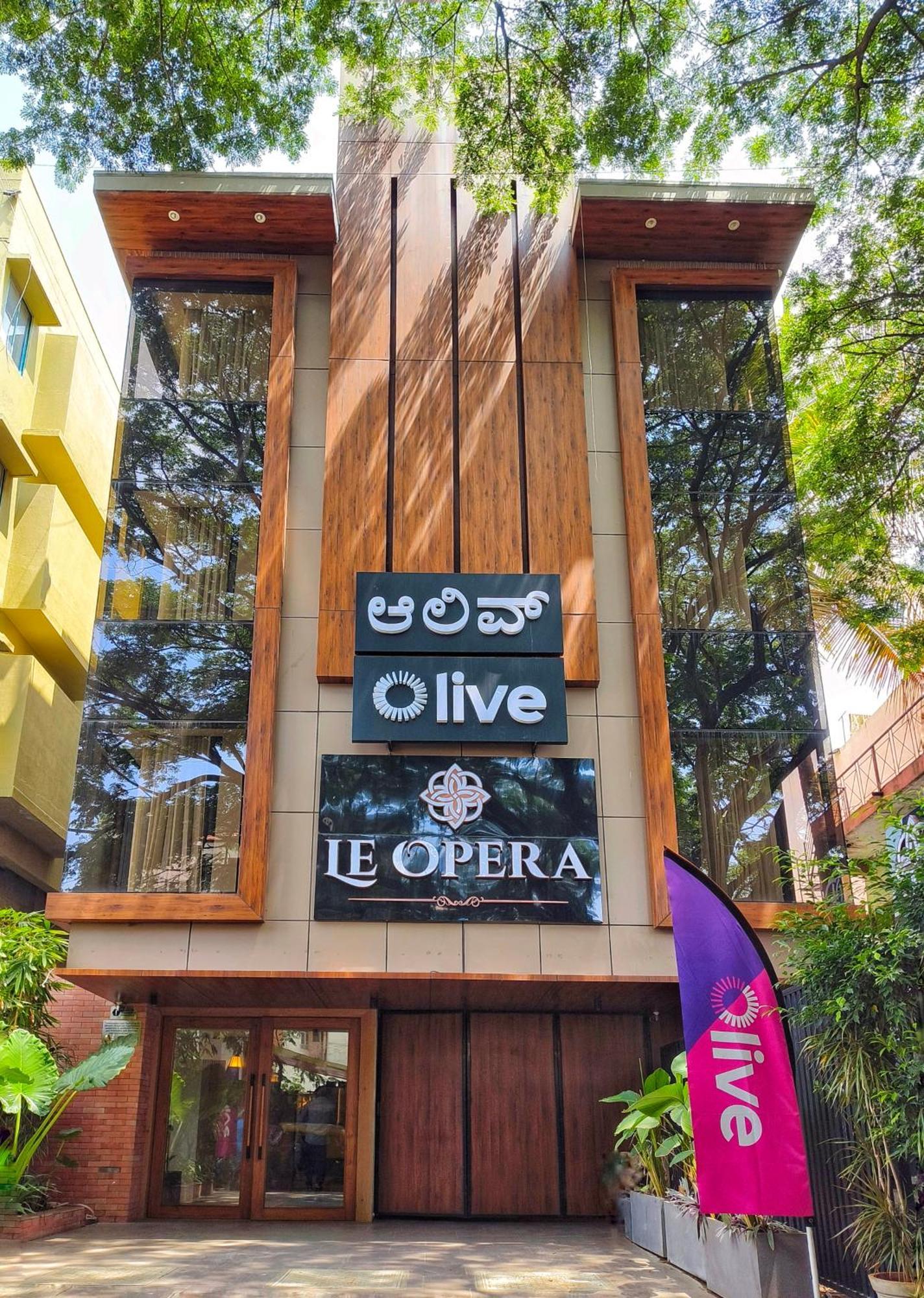 Olive Hotel Le Opera By Embassy Group บังกาลอร์ ภายนอก รูปภาพ