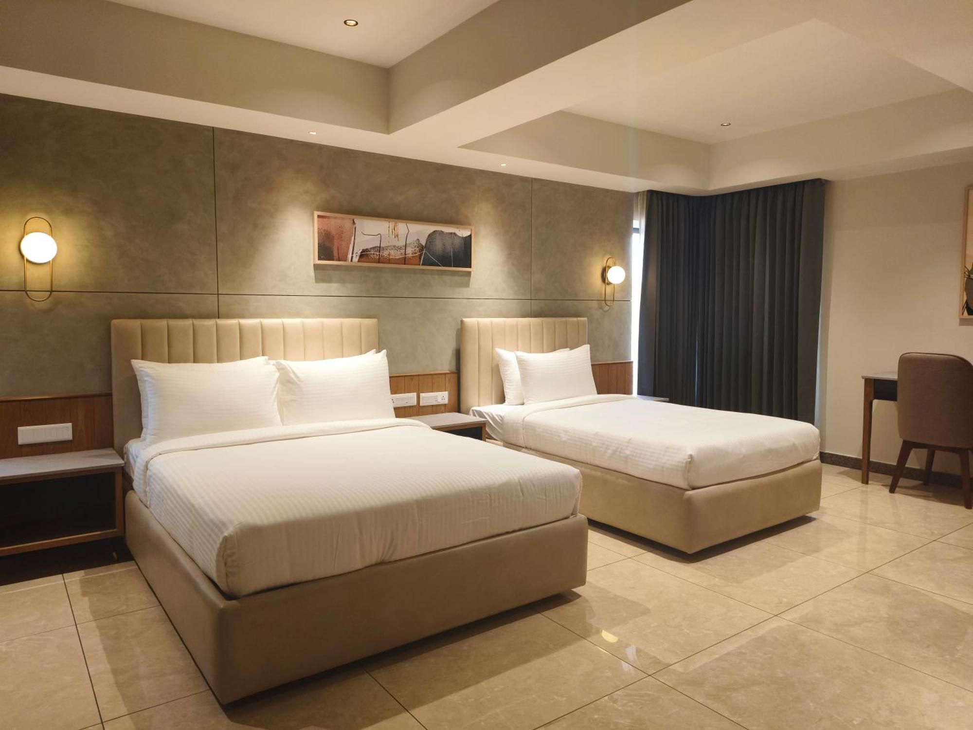 Olive Hotel Le Opera By Embassy Group บังกาลอร์ ภายนอก รูปภาพ