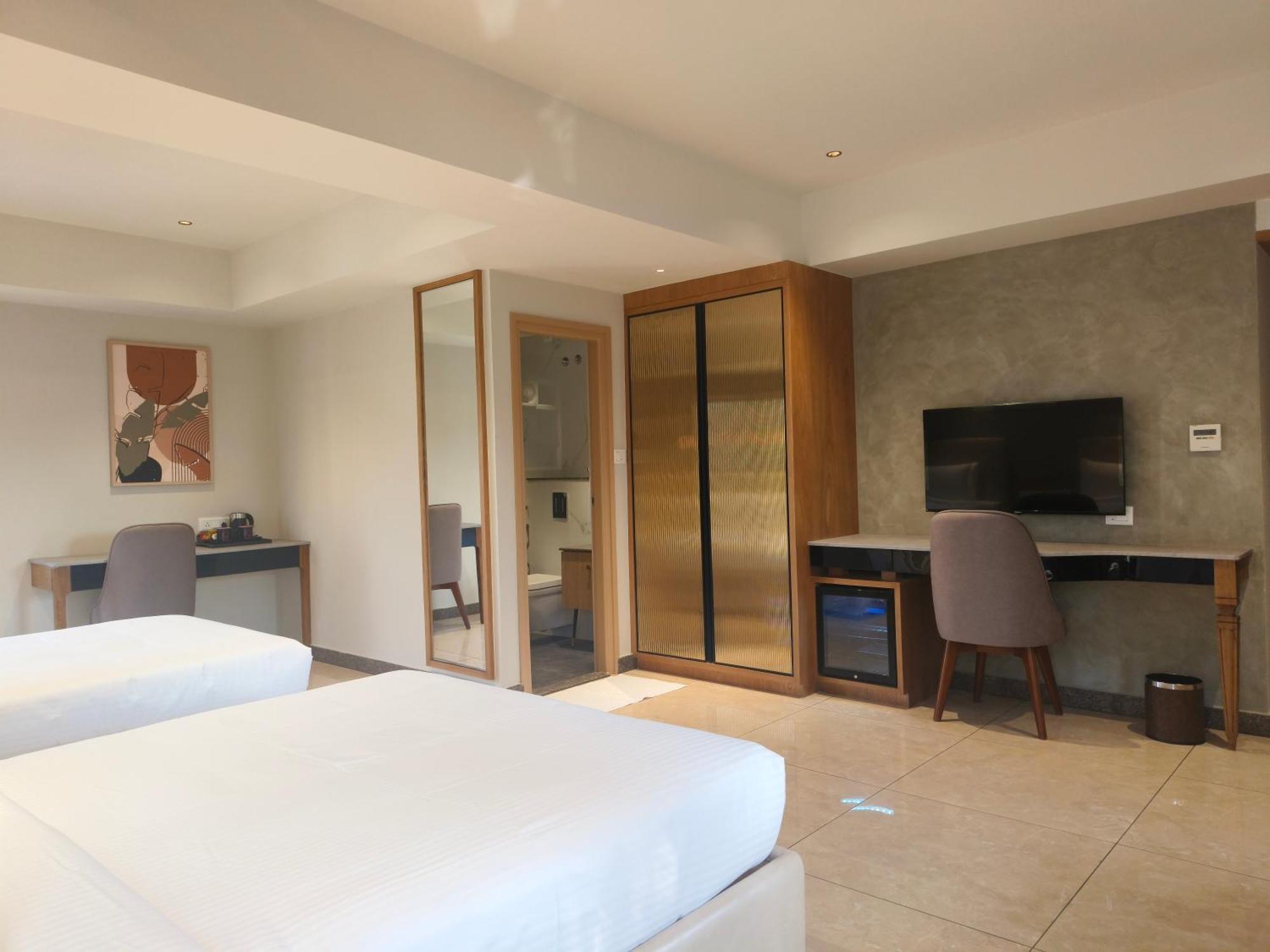 Olive Hotel Le Opera By Embassy Group บังกาลอร์ ภายนอก รูปภาพ