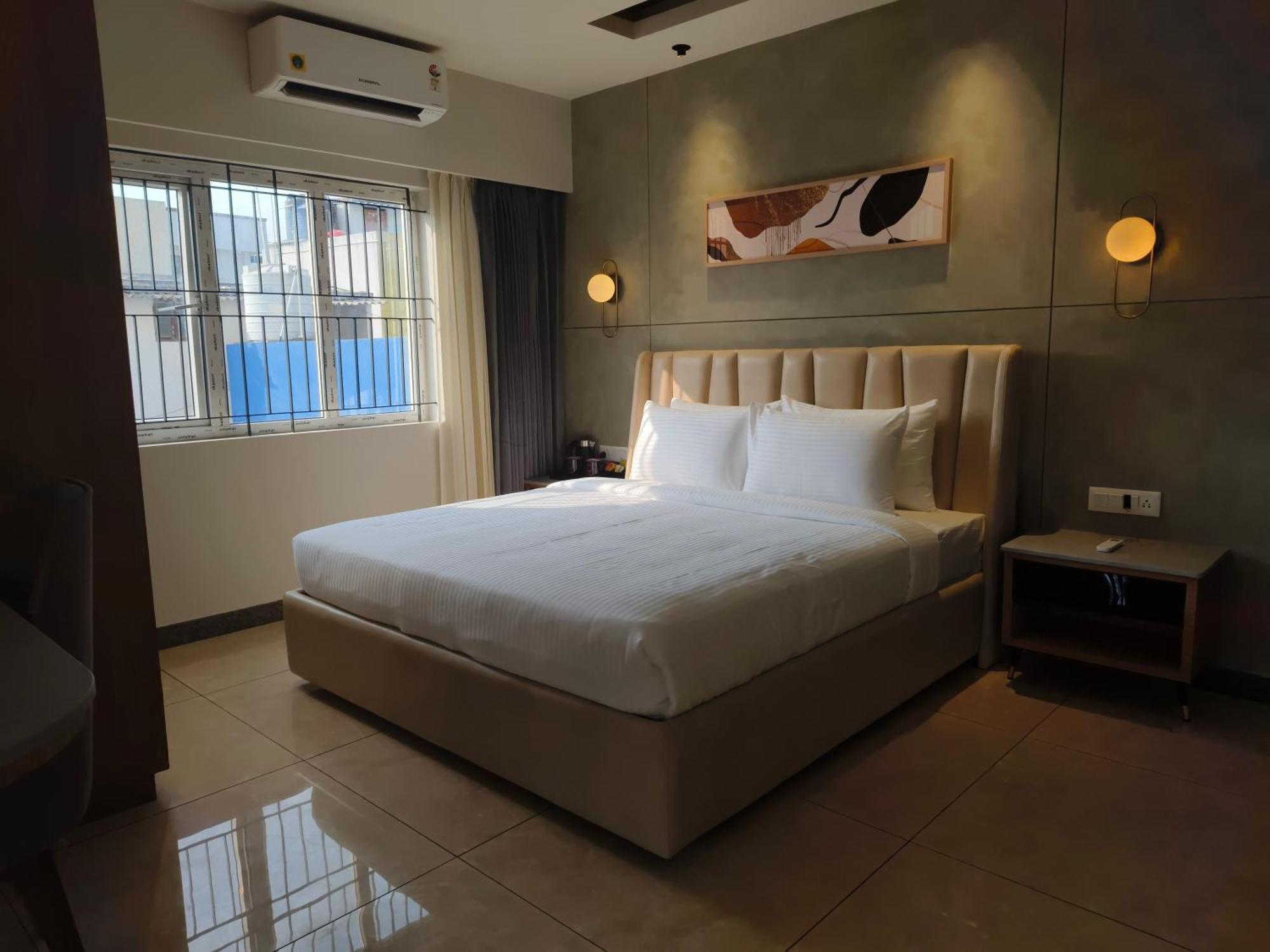 Olive Hotel Le Opera By Embassy Group บังกาลอร์ ภายนอก รูปภาพ