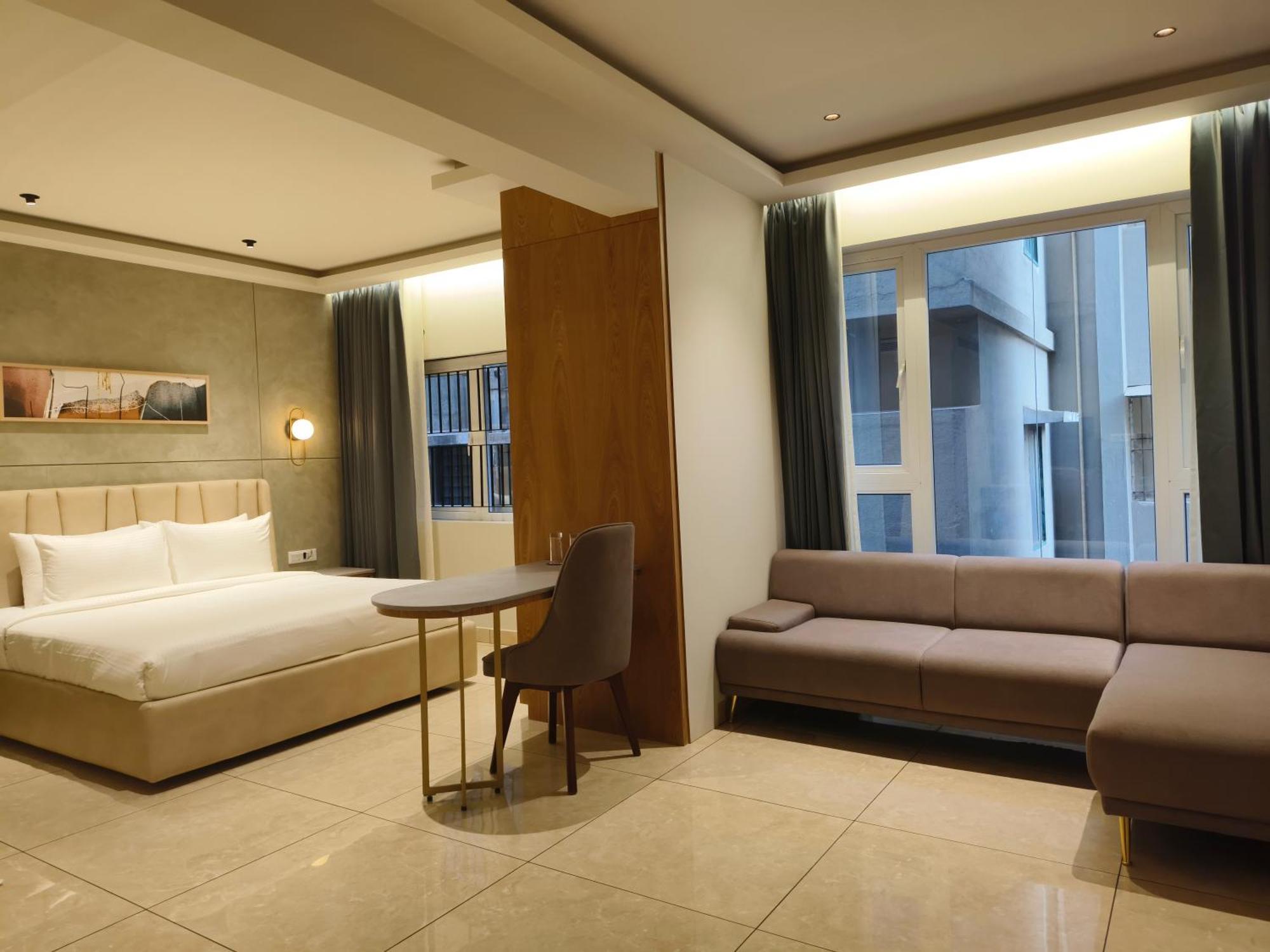 Olive Hotel Le Opera By Embassy Group บังกาลอร์ ภายนอก รูปภาพ