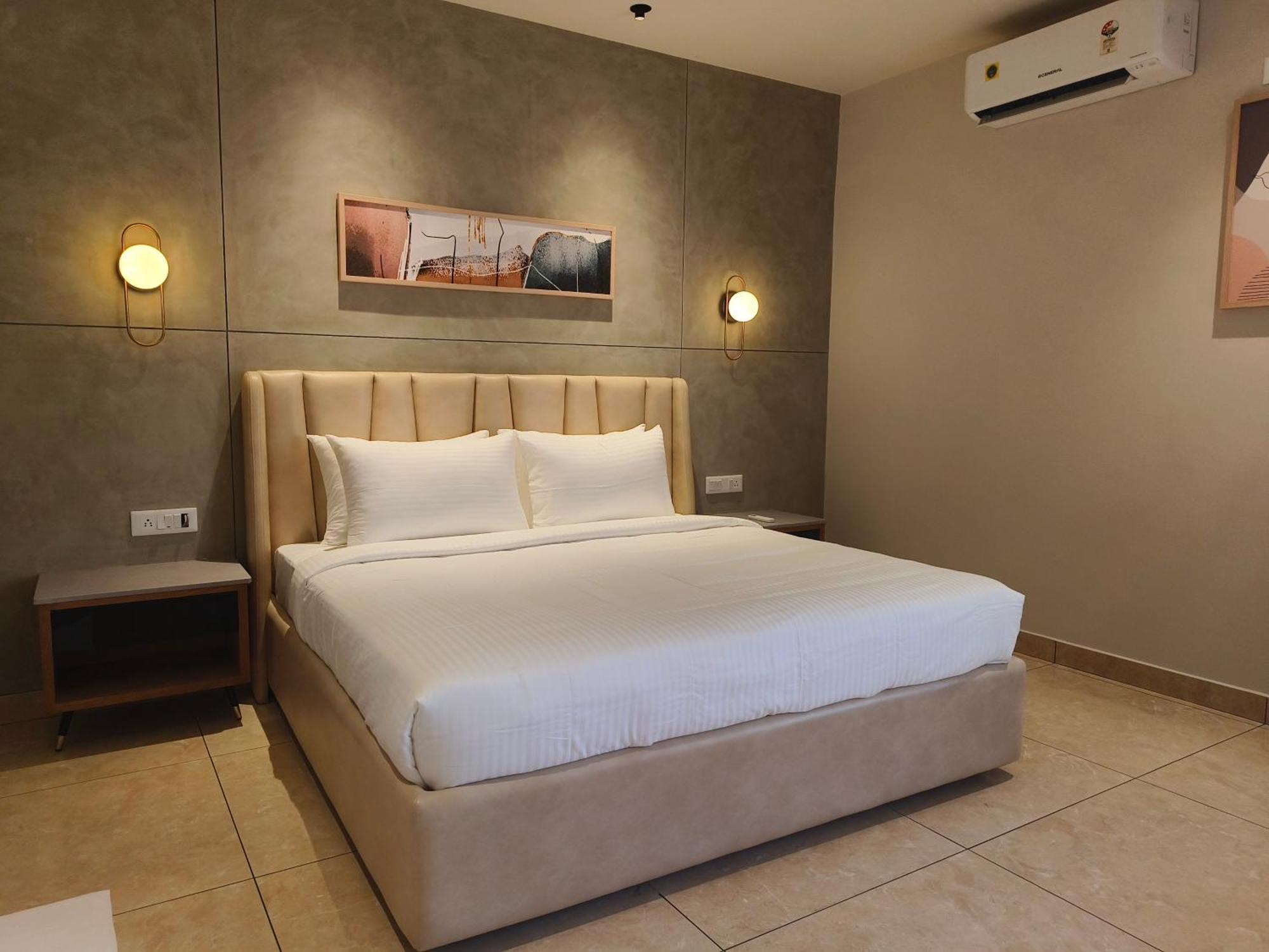 Olive Hotel Le Opera By Embassy Group บังกาลอร์ ภายนอก รูปภาพ