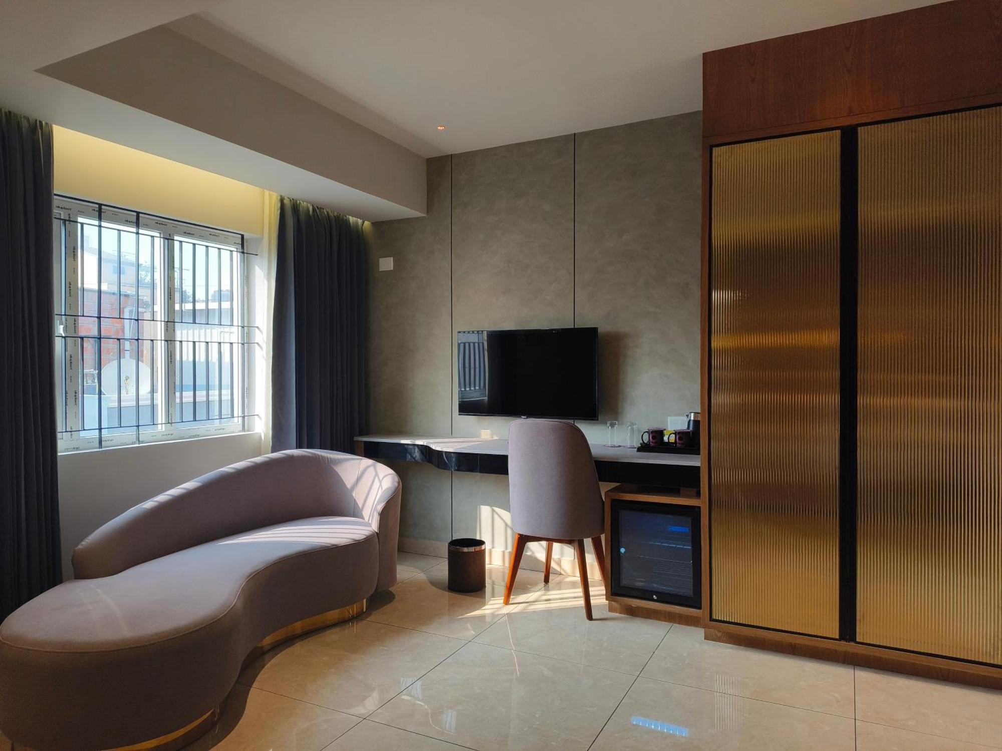 Olive Hotel Le Opera By Embassy Group บังกาลอร์ ภายนอก รูปภาพ
