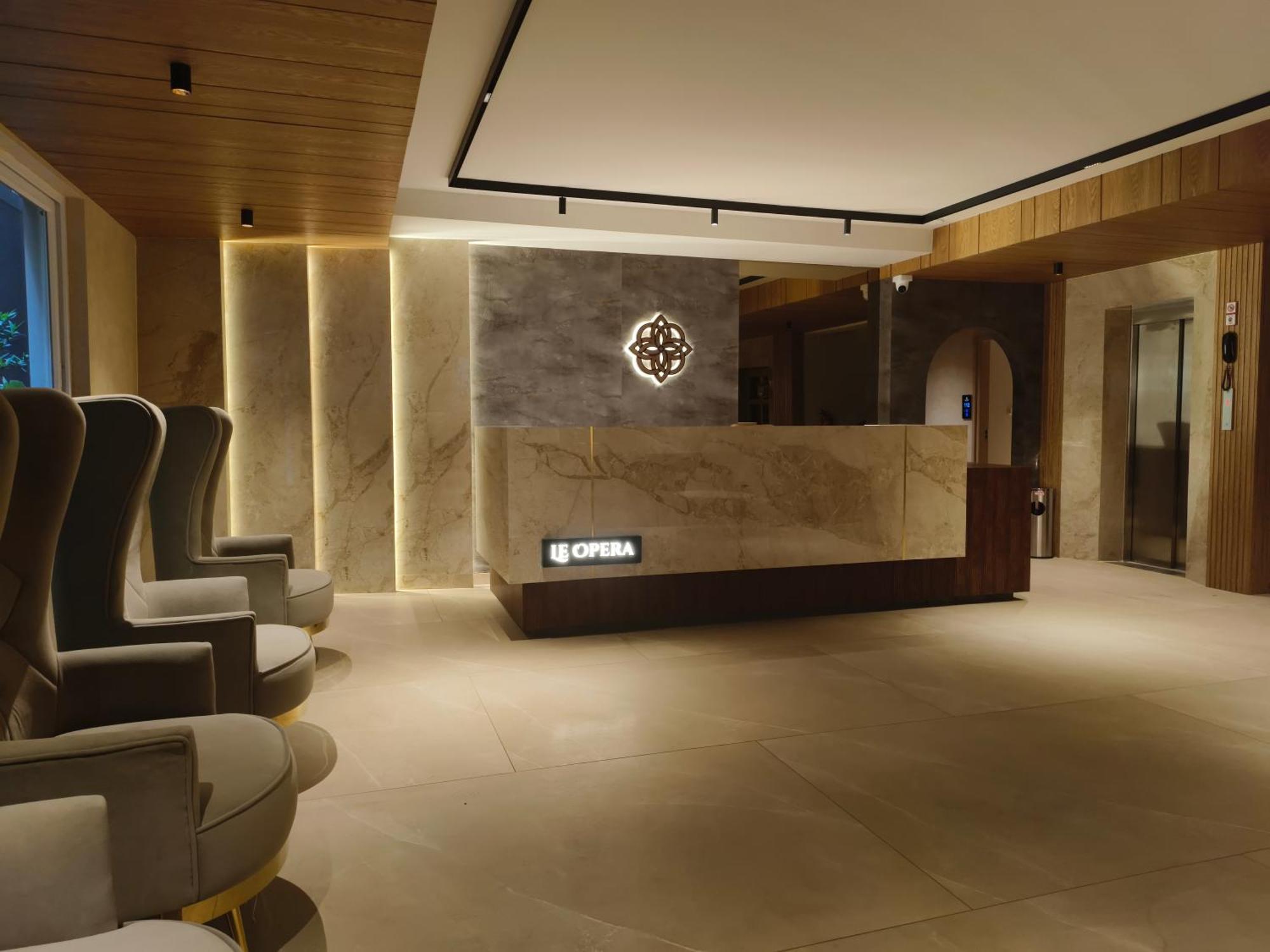 Olive Hotel Le Opera By Embassy Group บังกาลอร์ ภายนอก รูปภาพ
