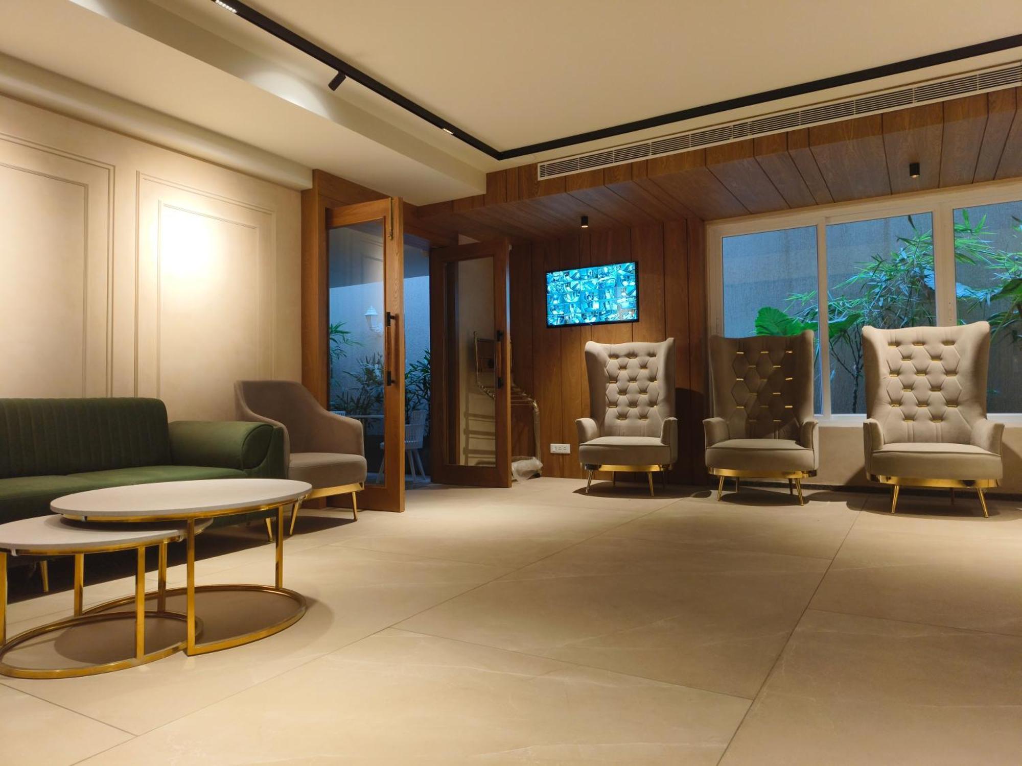 Olive Hotel Le Opera By Embassy Group บังกาลอร์ ภายนอก รูปภาพ